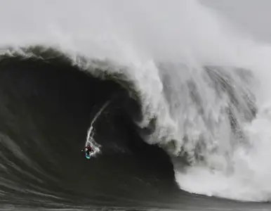 Santa Cruz surfer’s epic ride at Mavericks was largest of the season, but fell short of record