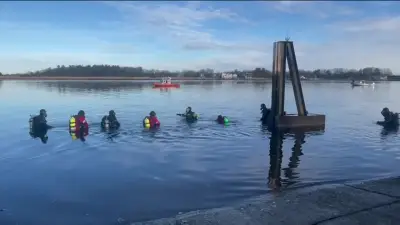 Rescue workers to resume search for missing boater in Merrimack River