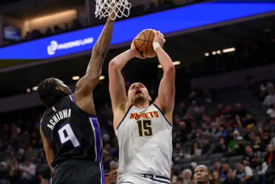 Nikola Jokic scores 36, Nuggets trounce Kings for 11th straight road win