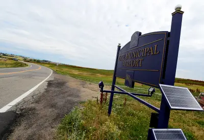 2 killed in single-engine plane crash at northern Colorado airport