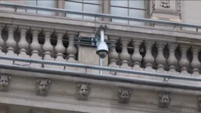 Louvre thieves escaped with just 30 seconds to spare, Senate inquiry finds