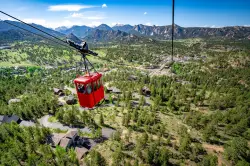 Tourists add $28.5B to Colorado economy last year, but 2025 numbers down