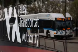 Transit agencies across Bay Area to begin accepting credit, debit cards