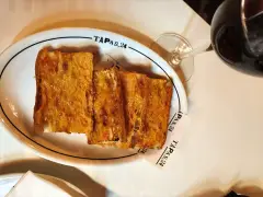 Chasing Spain through tomato bread