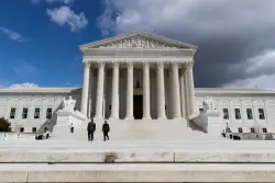 Trump administration asks Supreme Court to strip legal protections from Venezuelan migrants