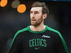 Celtics lose Luke Kornet after center signs 4-year deal with Spurs