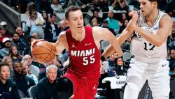 Duncan Robinson exercises option to terminate contract with Heat, though he could return to Miami