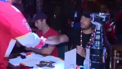 Panthers players greet fans amid final preps for parade and rally on Fort Lauderdale Beach