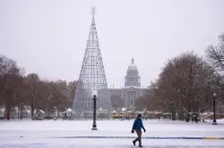 Denver drops to coldest temps in 265 days, snowy Thanksgiving weekend likely