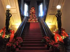 Where to see the best-decorated mansions this holiday season