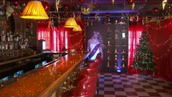 Miami Beach bar opens up a Mariah Carey-themed holiday bar with Christmas cocktails and food