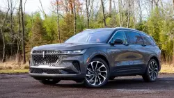 Lincoln’s rebrand a success, Nautilus a luxury SUV star