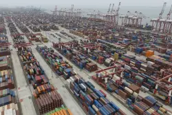 U.S. and Chinese officials will meet in Geneva in first sign of thaw in trade war